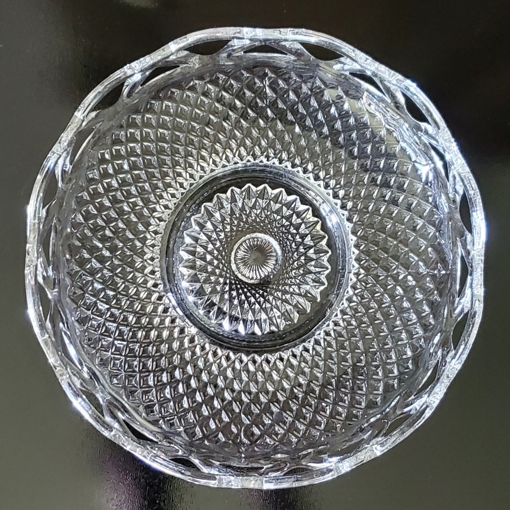 1950s Lace Edge Clear 8" Shallow Bowl by Imperial Glass - Picture 7 of 8